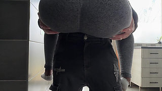 Black Girl Gets Facefucked and Pounded by White Bull