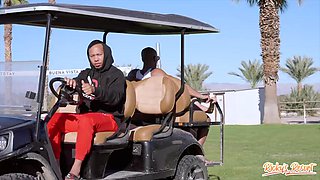 Rickys Resort - Holly Day Scene