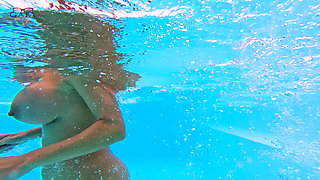 344 MILF Underwater Anal Creampie Prolapse