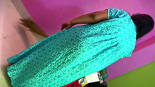 POV: Hot Indian Big Ass Maid Sweep My Room & I see Her Naked Ass & Huge Boobs & Start Handjob - Desi Hindi Sex MMS