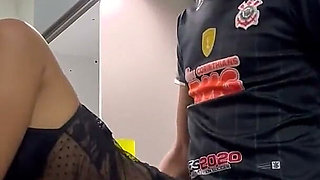 He Bet on a Corinthians Victory and Won the Prize: Eating His Wife's Pussy