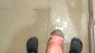 Jerking off in Office Toilet