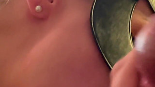 Blowjob with a Cigarette: Deep Swallowing, Egg Licking and Final in the Mouth