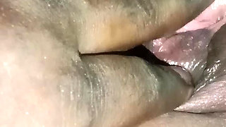 My stepaunt's pussy was massaged with oil and fingered.