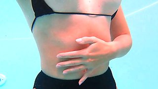 Public Pool Orgasm: Teen Babe's Solo Webcam Show