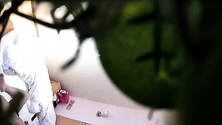 Horny fat arab housewife fingered on amateur hidden cam