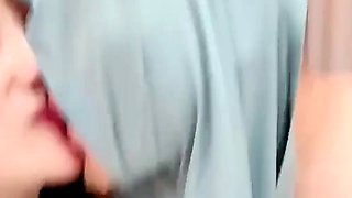 Amateur Webcam Big Boobs Blonde Teen Spit Games Porn