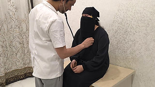 Muslim Women Come to Clinic for Check up Doctor Fuck Her Pussy