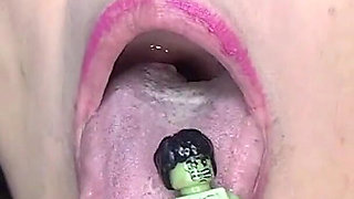 Awesome!! Swallowing a Super Big Hulk