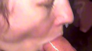 У НЕЕ ТАКИЕ ГРЯЗНЫЕ НОСКИ И УЗКАЯ