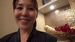 K-cup Super Milk Wife, Megumi, 42 Years Old