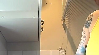 Anal Sex Between Girlfriends with a Sex Machine!