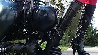 two women fetish latex asslicking and anal mff