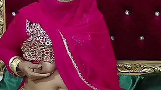 Most Beautiful Mature Hindi Bride Sex with Dildo