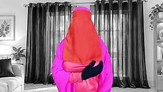 Masturbation and dirty talk by a very beautiful Indian stepmother - clear Bangla audio