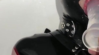 Mz33 - Latex Single Glove Restraint for Kneeling Training