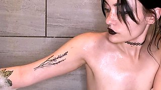 Small titted brunette teen fingering on the bed