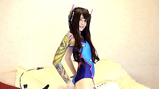 D.Va cosplay sexy girl masturbate anal ass fuck machine
