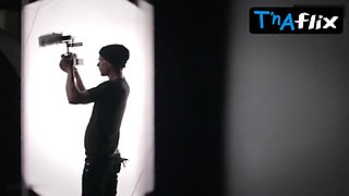 Endza Adair Rump, Cupcakes Episode in Intercourse Next Door