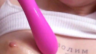 Played with Oiled Vibrator Until I Cum!