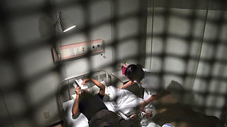 A155B04 The temptation of a frustrated beautiful nurse! Removing the patient's semen is also part of their job!