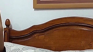 Selena's evening sex games in bed