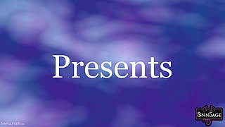 Sinn Sage And Hannah Perez Playing In Sexy Lingerie!