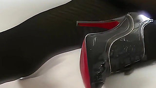 College Cane Featuring Kelli Smith