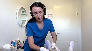 Eva Keks Handjob and Blowjob Make Pumpandplay Cum Twice on Massage Table