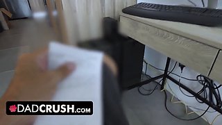 Grubby senior stepdad makes his daughter-in-law work her teen snatch off to let her take the car - teamskeet