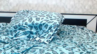 Daiana Prema Romanian Camwhore rubbing her chaffed pussy