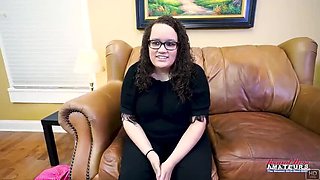 Big Tits Harper B Holiday Blowjob & Cum Swallowing Fun