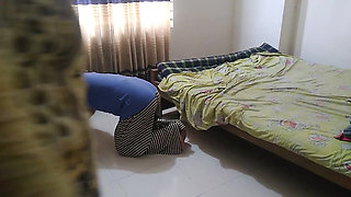 A Workman Was Cleaning the House Then Rich BBW A Hot Lady Owner Comes and Fucks Him Rough
