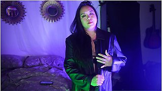 Asmr Mistress Maras New Leather Jacket With Driving Gloves With Dominatrix Mara