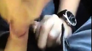 Amateur German Blowjob im Auto