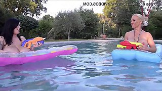 Big boobs by the pool: Big Tits, Babe  Bongacams Porn