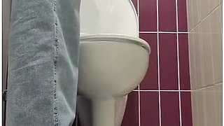 Pee In Public Toilet With Song :d