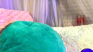 Pulled amateurs close up car sex