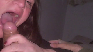 Mamona Oral Swallows It and Then Rides It